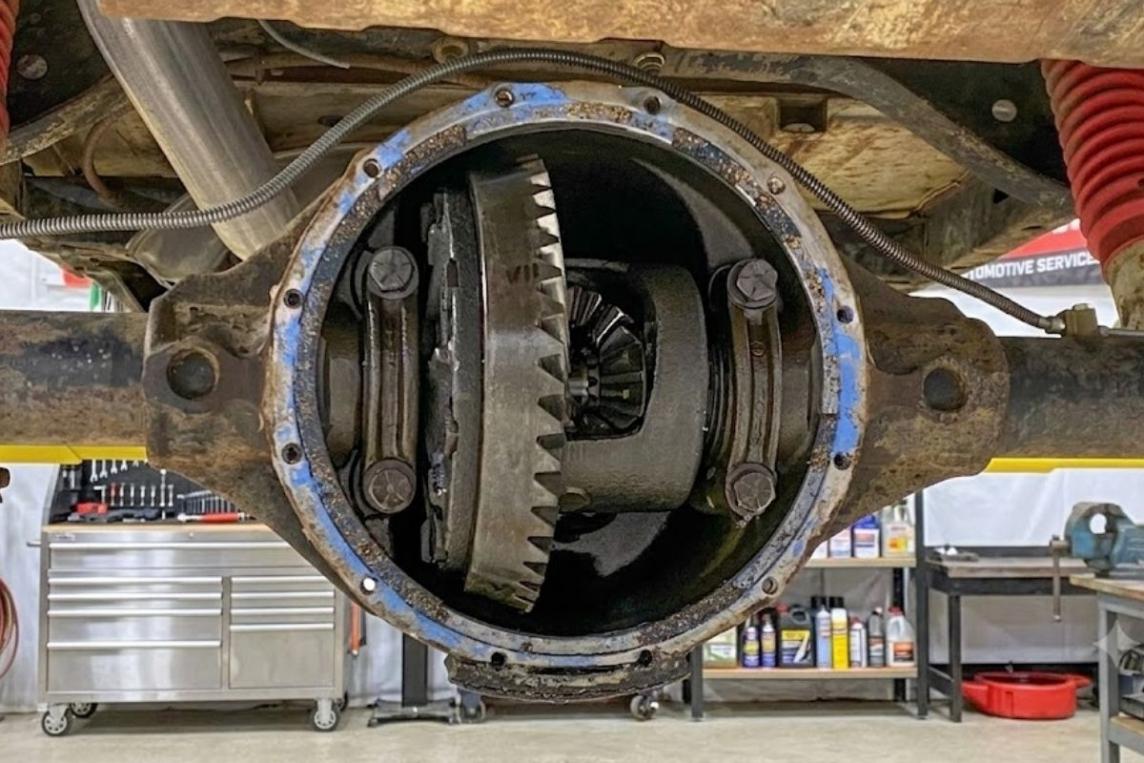AMC 20 differential with cover removed. Ring and pinion showing