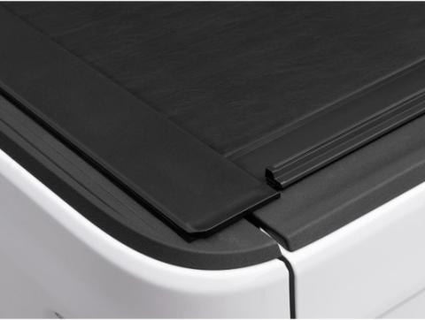 Armis Retractable Locking Bed Covr W/Trail Rails 20-Present Jeep Gladiator JT Rugged Ridge