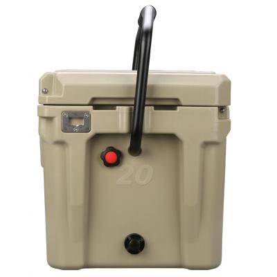Sportsman Cooler 20 Quart Beige Bulldog Winch