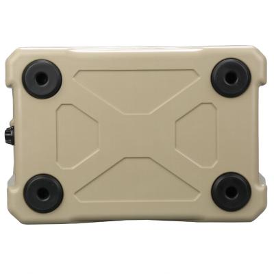 Sportsman Cooler 20 Quart Beige Bulldog Winch