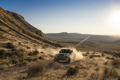 Shock Absorber 20-On Jeep Gladiator JT Gladiator Front Performance Series 2.0 Remote Reservoir 3.5-4 Inch Lift Kit FOX