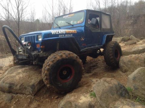 Jeep YJ Stubby Front Bumper w/Stinger Bare Steel For 87-95 Wrangler YJ Wizard Works Offroad